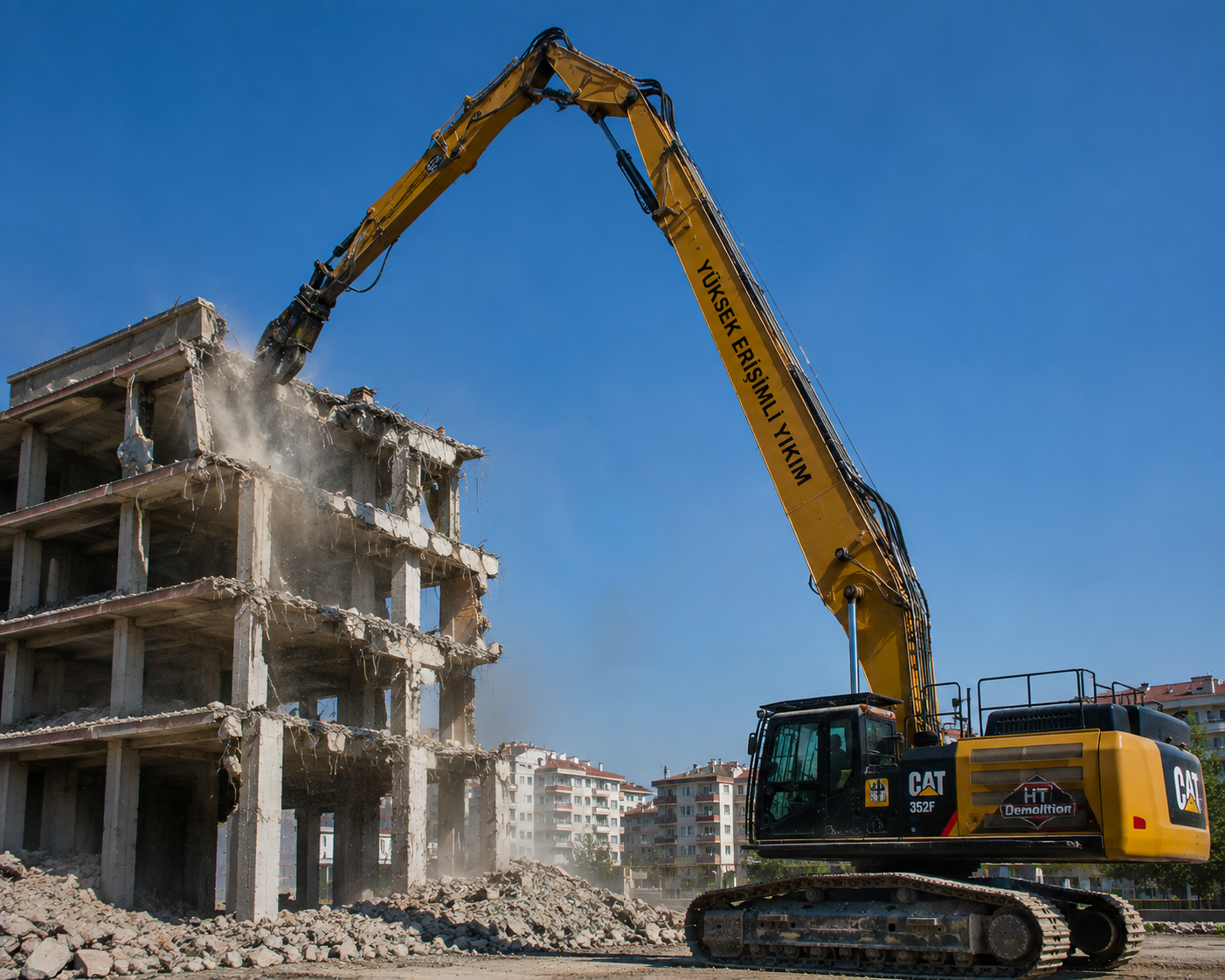 Yüksek erişimli yıkım ekskavatörü